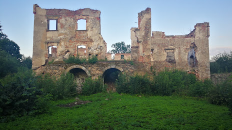 Ruins of the knight's castle, 