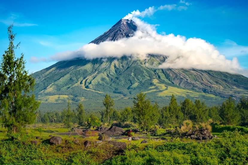 Mayon Volcano, Bacacay