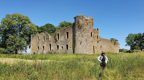 Montquintin Castle, 