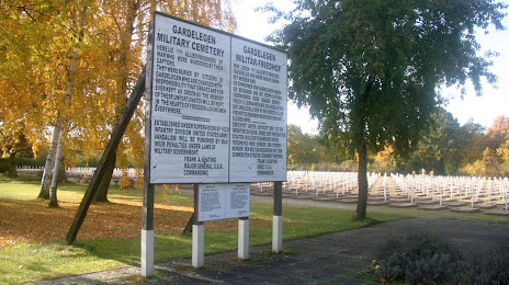 Gedenkstätte Feldscheune Isenschnibbe Gardelegen / Isenschnibbe Barn Memorial, 
