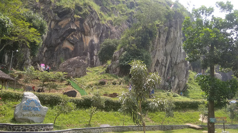Batu Lawang Cirebon, Arjawinangun