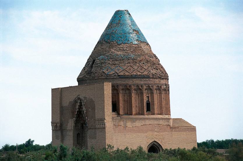Sultan Tekesh Mausoleum, Köneürgench