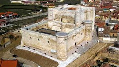 Castle of the Sarmiento, Palencia