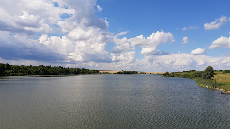 Jezero Dobrodol, Inđija