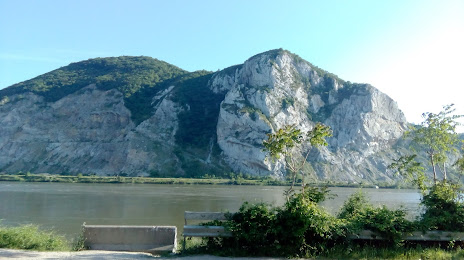 Peștera Gaura cu Muscă, Moldova Nouă