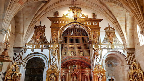 Church of San Pedro y San Ildefonso, 