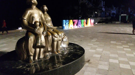 Monumento a la Familia, Mazatlán