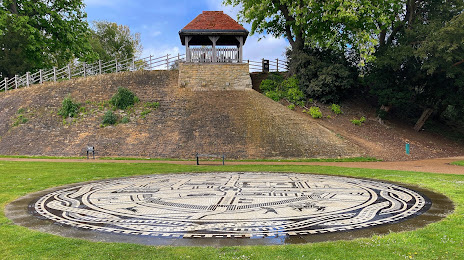 Bedford Castle Mound, 