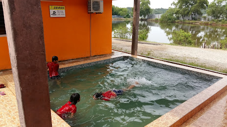 Bayu Samudera Chalet, Bedong