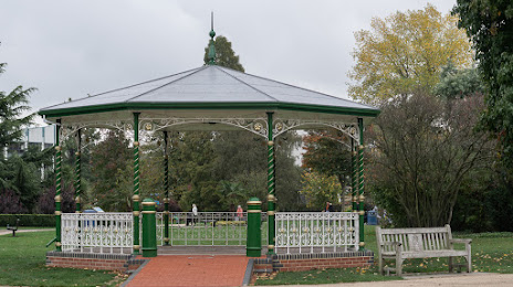 Memorial Gardens, 