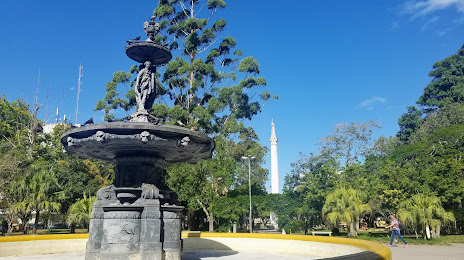 Praça Xavier Ferreira, 