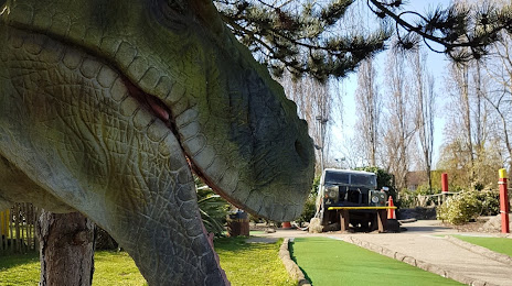 Mr Mulligan's Dino Golf, Tonbridge, Tonbridge