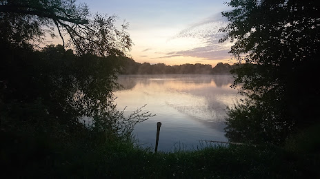 Ducklington Lake, 