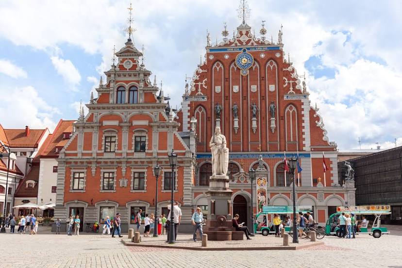 House of the Black Heads (Melngalvju nams), Рыга