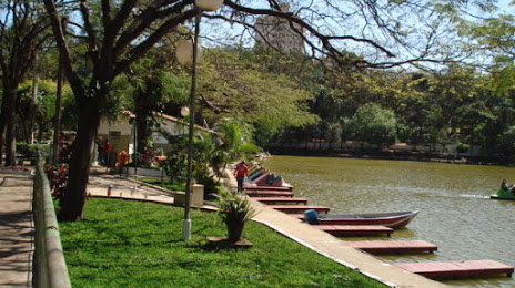 Pedalinho do Lago Municipal De Araras, 