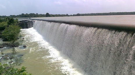 Main Gate Tandula Dam Balod, 