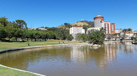 Praça Adhemar de Barros, Águas de Lindóia