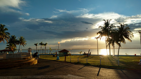 Municipal Beach Sunset sun, Pereira Barreto