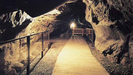 Enoshima Iwaya Cave, Fujisawa