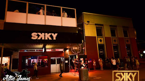 SKKY Bistro & Party Bar, 