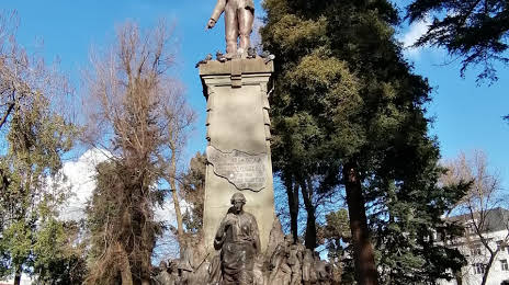 Plaza de Armas Chillán, 