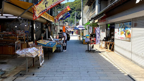 Yobuko Morning Market, Karatsu