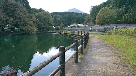 Idenoyama Park, 