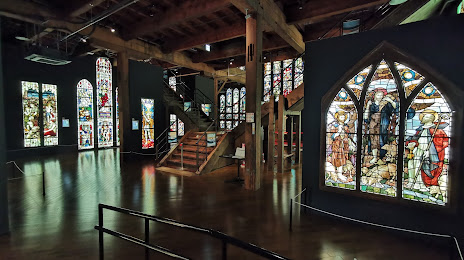 Stained Glass Museum, 