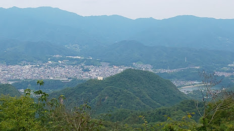 Takatsukayama, Uenohara