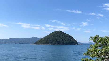 Tsukumi Island, 