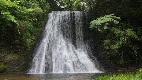 Yomogi Fudo Waterfall, 기미쓰 시