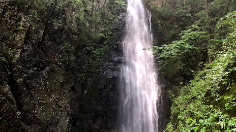 Hyakuhiro-no-taki Falls, 
