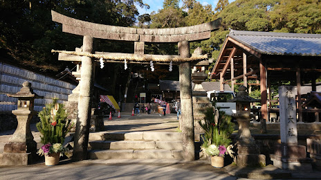Ikoma Shrine, Ikoma