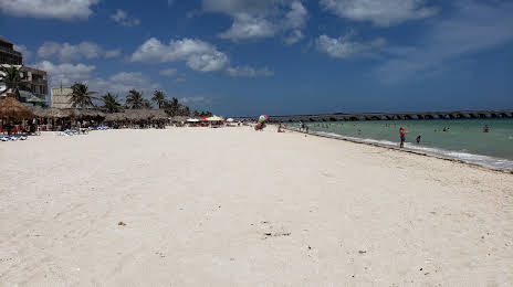 Playa Puerto Progreso, Progreso