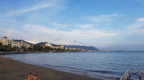 Spiaggia Santa Teresa, Salerno