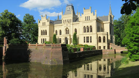 Castle Evenburg center for horticulture, 