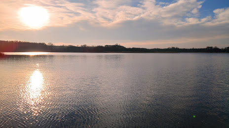 Jezioro Łoniewskie, Leszno