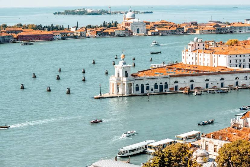 Punta della Dogana, Venecia