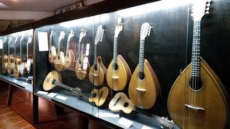 Stringed Instruments Museum, 