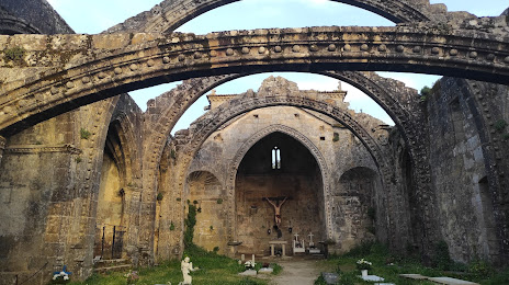 Ruinas da Igrexa Antiga de Santa Mariña, 