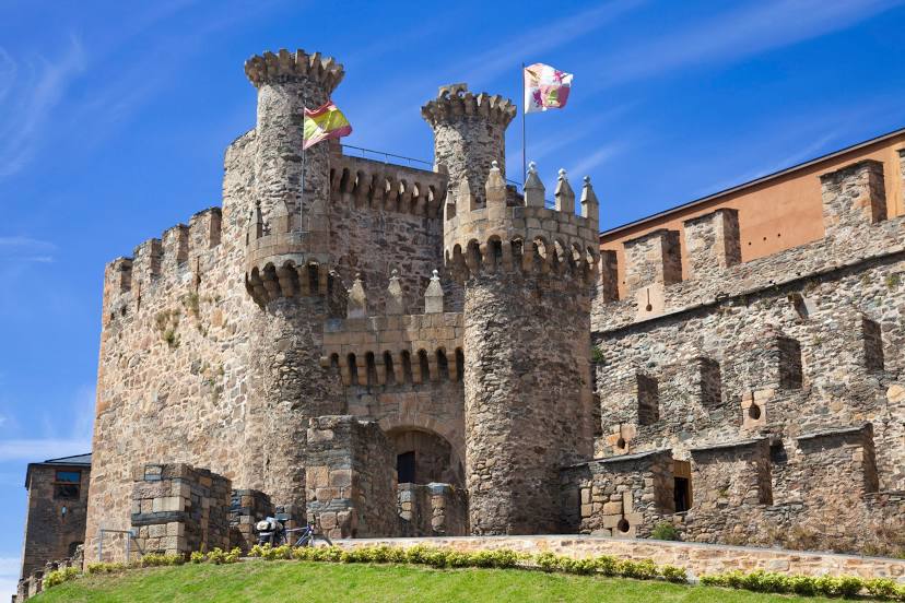 Castillo de los Templarios / Castillo de Ponferrada, 