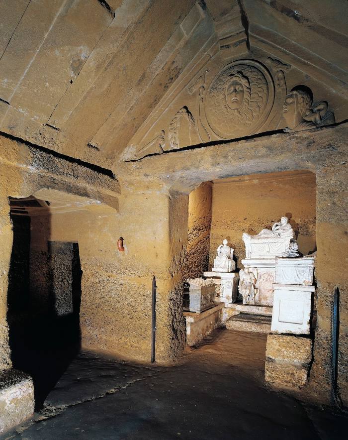 Ipogeo dei Volumni e Necropoli del Palazzone (Hipogeo de los volumnios), Perugia