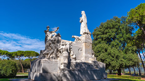 Monumento a Francesco Petrarca, Arezzo