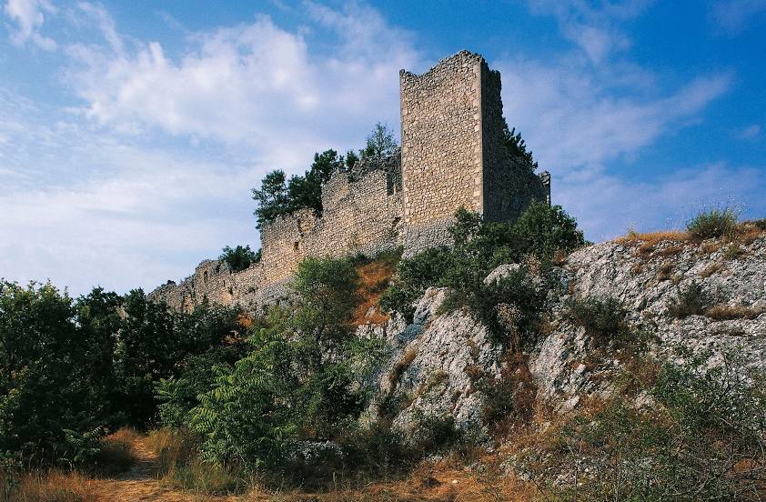 Castle of Ocre, L'Aquila