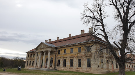 Cziráky Mansion in Lovasberény, 