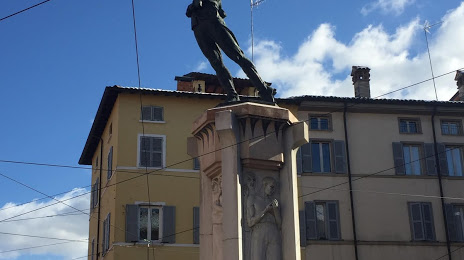 Monumento a Filippo Corridoni, Парма