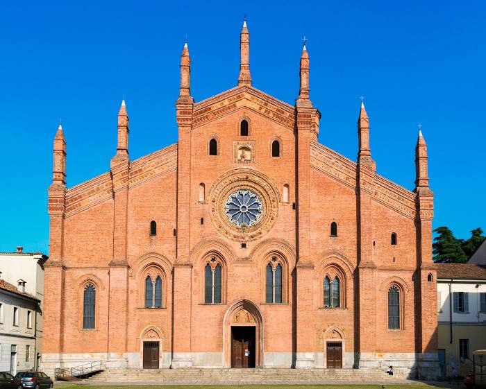 Santa Maria del Carmine, Pavía