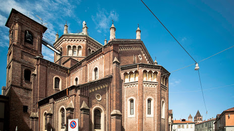 Parrocchia di S. Bernardo e Santuario della Madonna degli Infermi, Vercelli