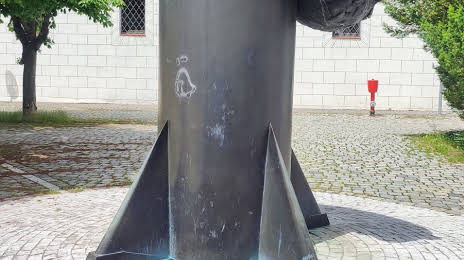 Einstein Brunnen, Neu-Ulm