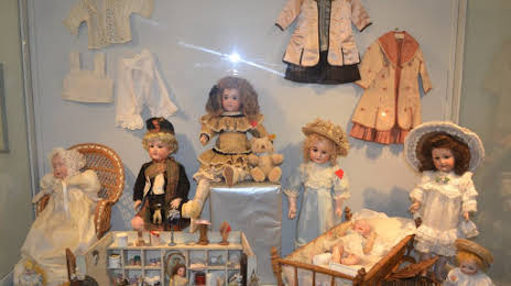 Small Museum of Dolls and Toys, 